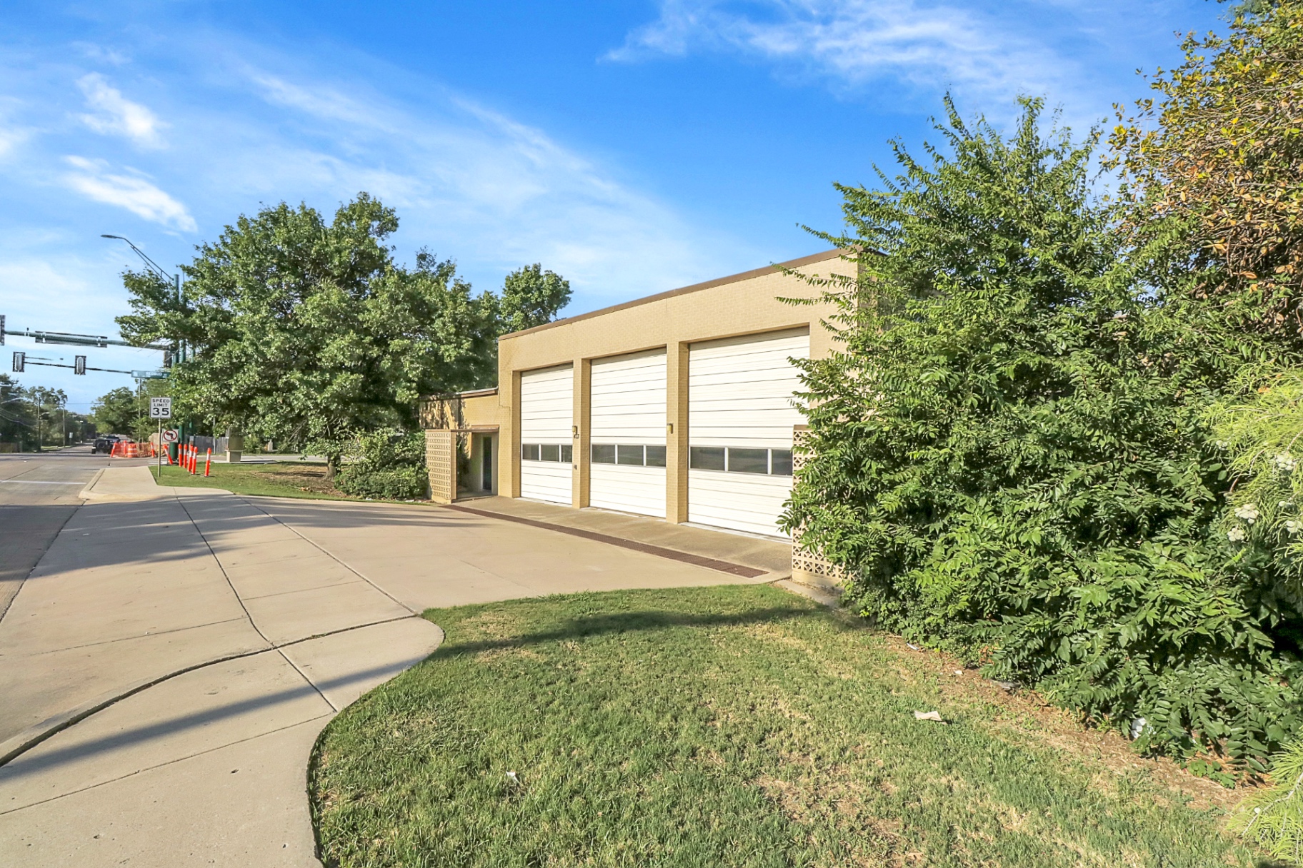 Hurst fire station side view from Precinct Line Road